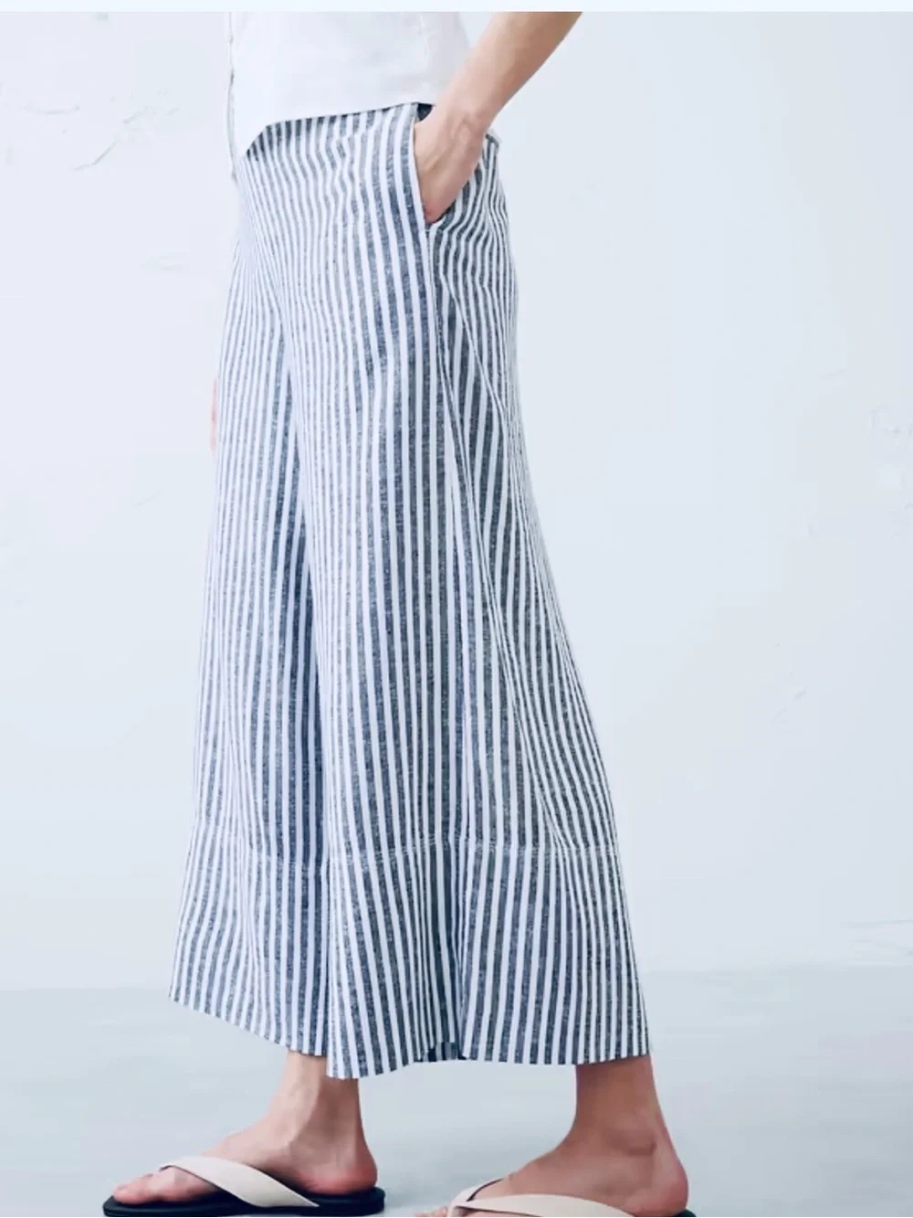 🆕- Banana Republic- WIDE-LEG HIGH-RISE LINEN-BLEND CROPPED PAN. Size: Large